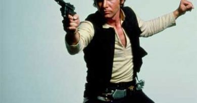 Harrison Ford to return as old Han Solo in next new Star Wars movie.