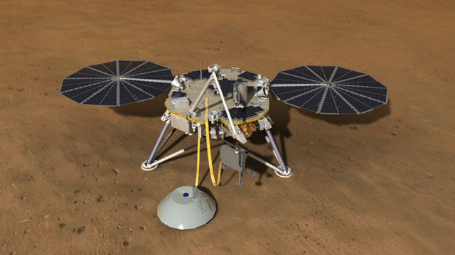 Mars or Bust! InSight Lander probes the Red Planet.