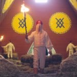 Midsommar (horror film: trailer). Midsommar (horror film: trailer).