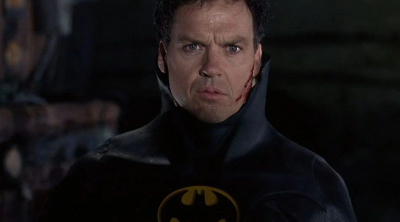 Michael Keaton Back as Batman? (Kevin Smith & Marc Bernardin's geek news review).
