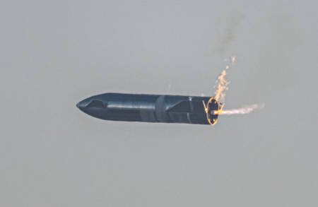 SpaceX celebrating as Starship SN8 aces its high-altitude flight test (science news).