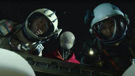 Space Sweepers (new Netflix scifi movie: trailer).