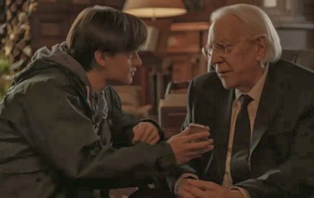 Mr. Harrigan’s Phone (Netflix horror film).
